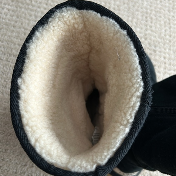 UGG Australia black vintage boots with zipper - 8 - Picture 4 of 8